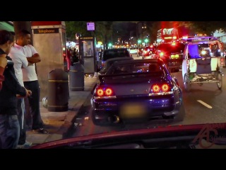 fire-shooting nissan skyline r33 gtr in london (madness and detail)